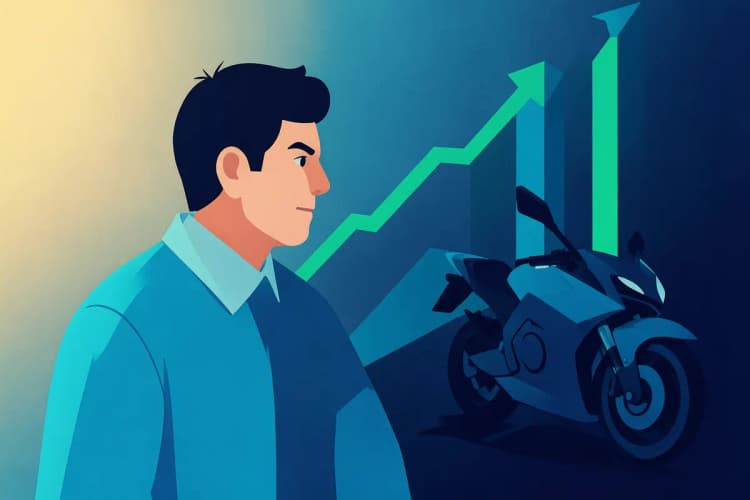 Uma pessoa pensativa olhando para um gráfico de barras ascendente, com uma moto ao fundo.